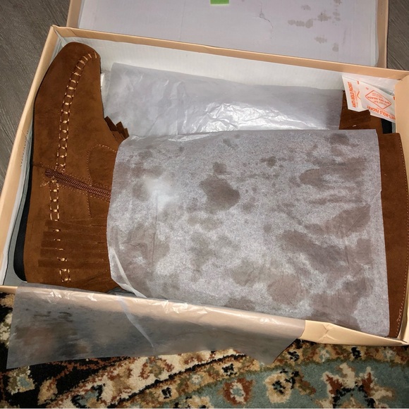 Yoki Fringe Boots Brown - Picture 9 of 11